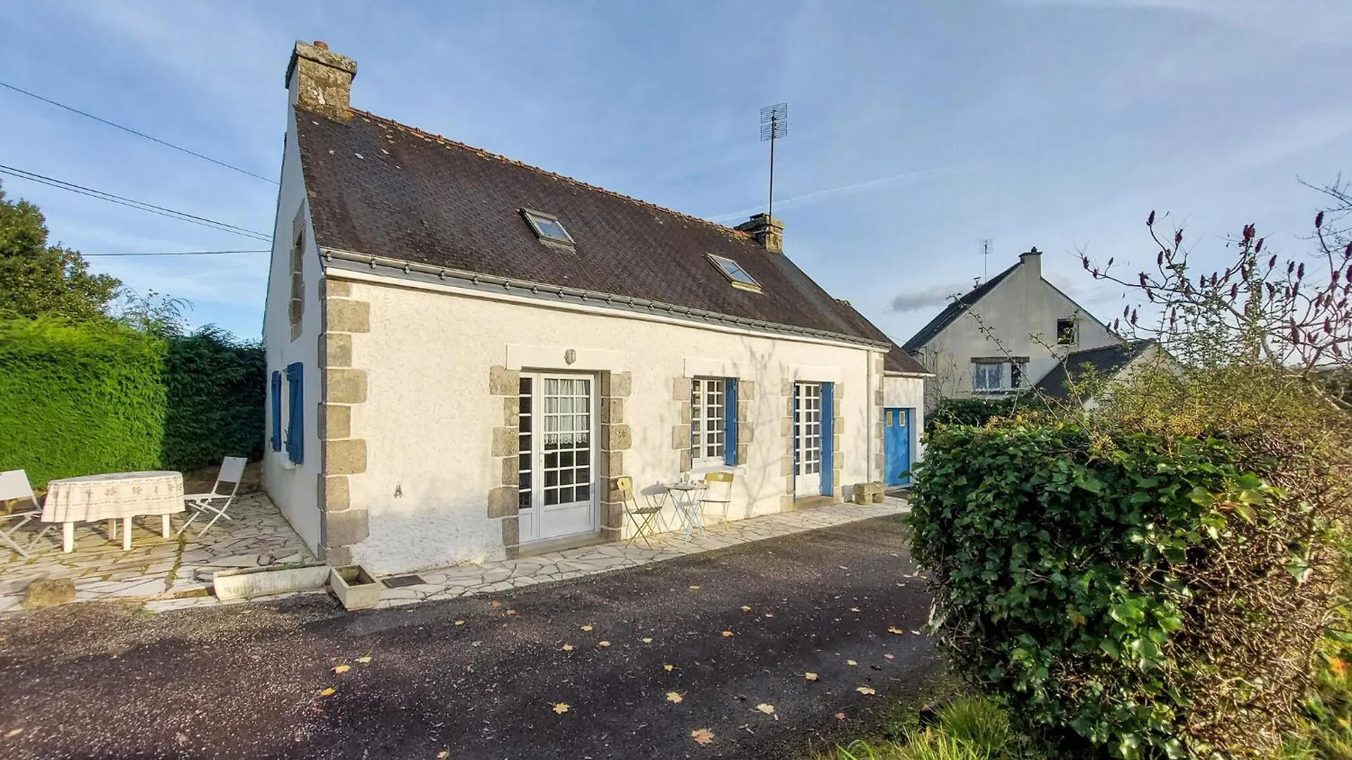 Gorgeous Home In Saint-Tugdual With Wifi